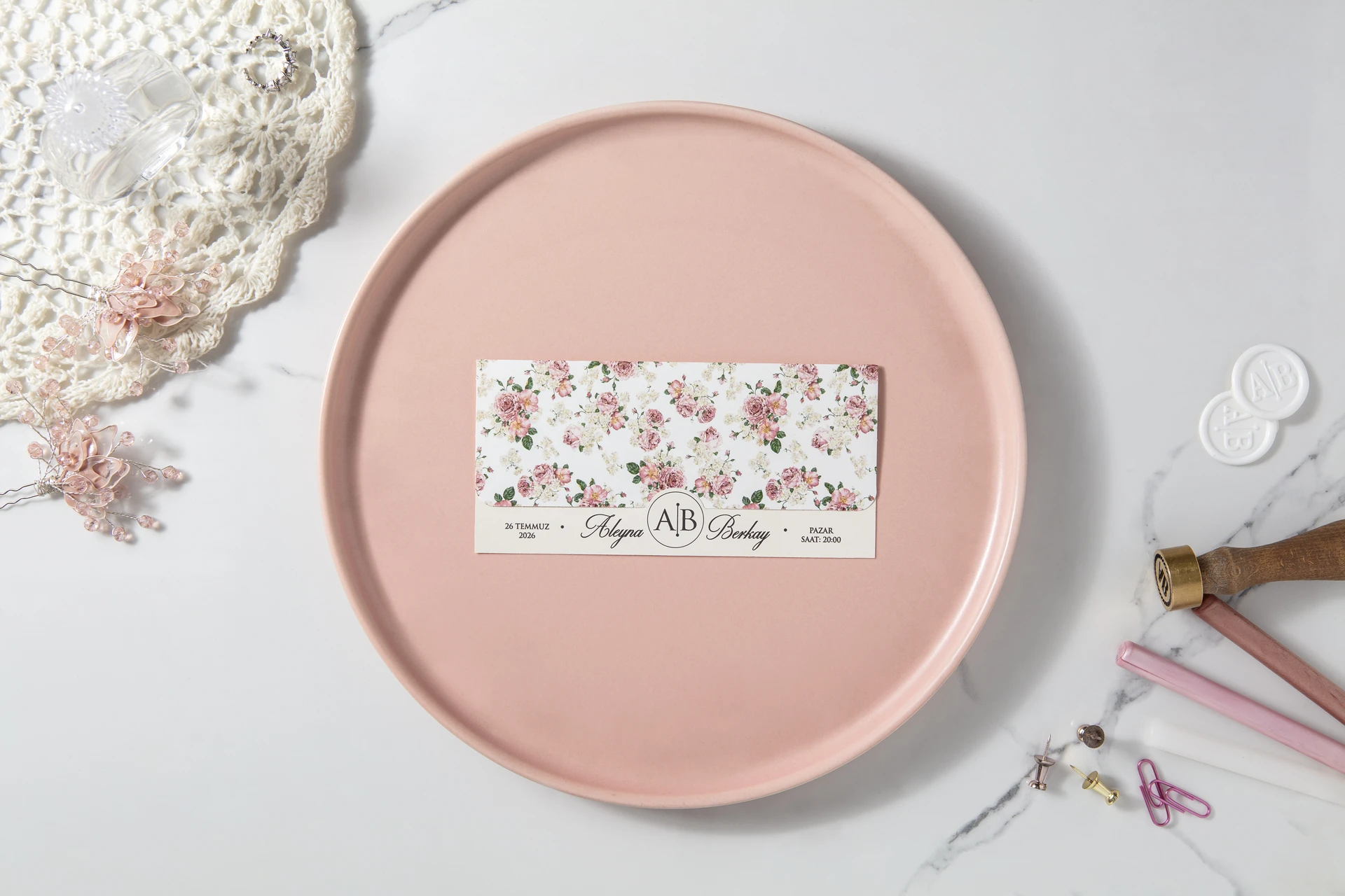 Fenomen Davetiye 7047